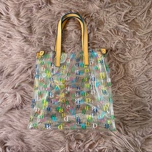Dooney and Bourke clear tote
